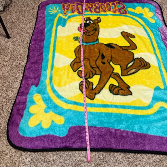 Vintage Scooby Doo Fleece Throw Blanket 50x60 Yellow Teal Plush Northwest - Picture 4 of 5
